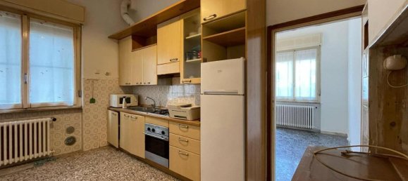 Квартира с 3 комнатами в Лоди, Италия № 26749 9