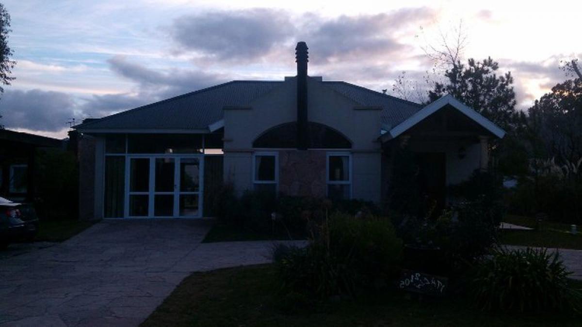 2 chambres Maison à Presidente Peron, Argentina No. 74130