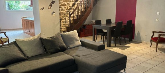 Casa T3 em Ambrieres-les-Vallees, France N.º 357881 2