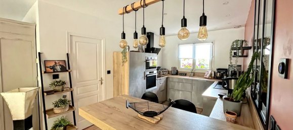 4 bedrooms House in Egletons, France No. 99662 5