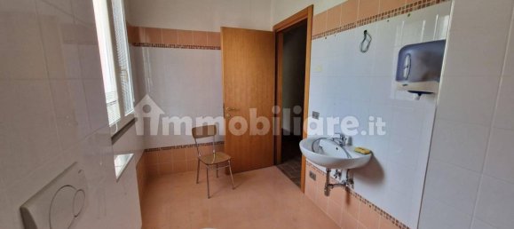 Склад 784м² в Лоро Чуффенна, Италия № 325353 7