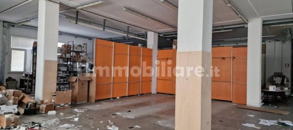 Склад 784м² в Лоро Чуффенна, Италия № 325353 14