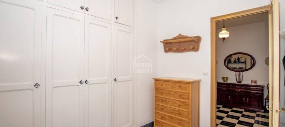 Квартира с 4 спальнями в Маон, Испания № 1635 14