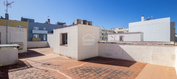 Квартира с 4 спальнями в Маон, Испания № 1635 11