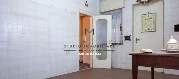 Casa de 6 habitaciónes en Avellino, Italy No. 213639 8