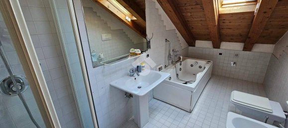 2-salle Appartement à Feltre, Italy No. 357193 14