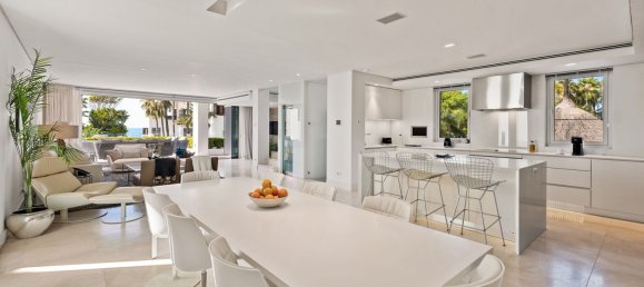 4 bedrooms House in Marbella, Spain No. 136706 14