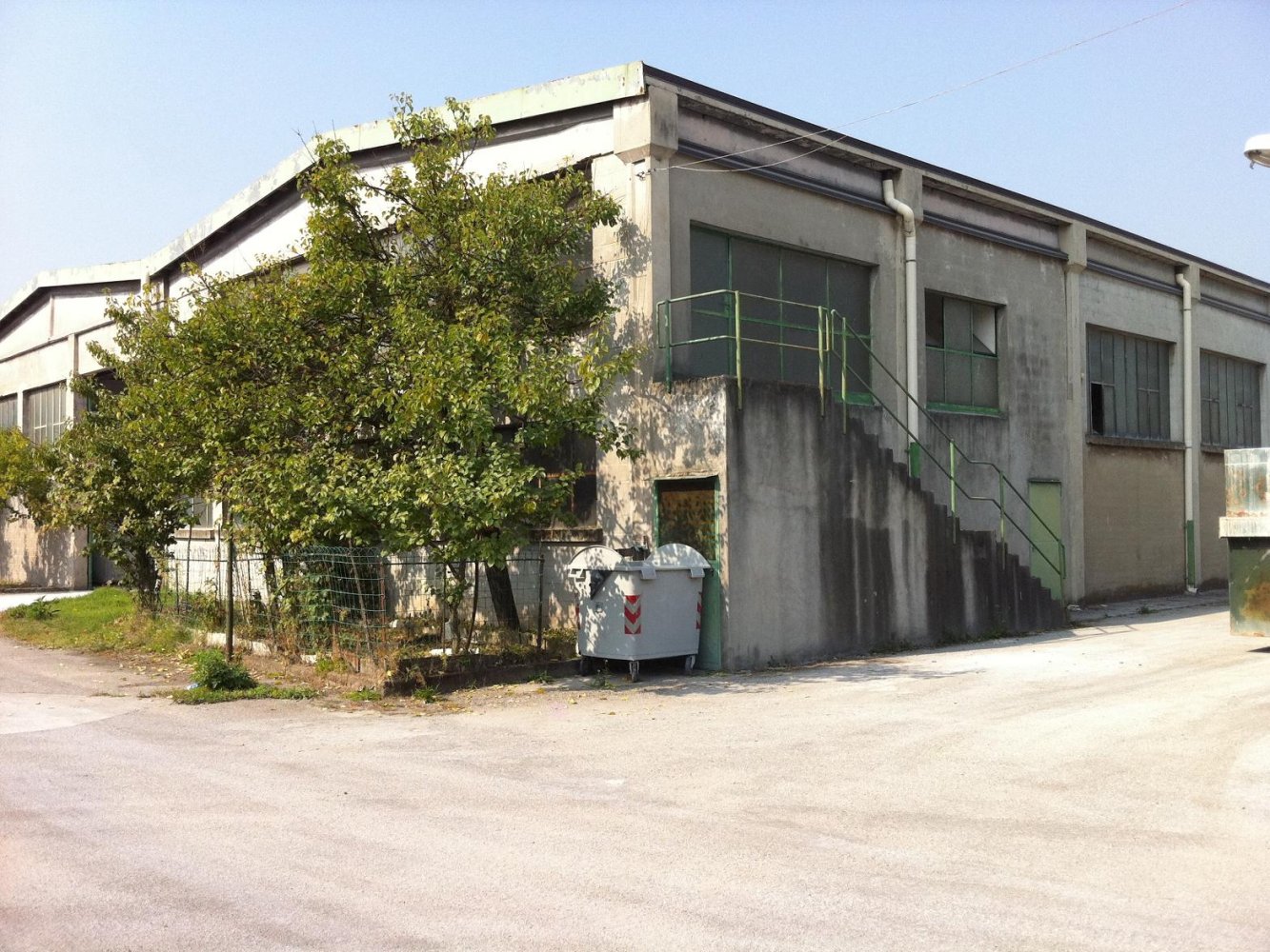 Gebäude in Pieve Emanuele, Italy 4759m², Nr. 62065