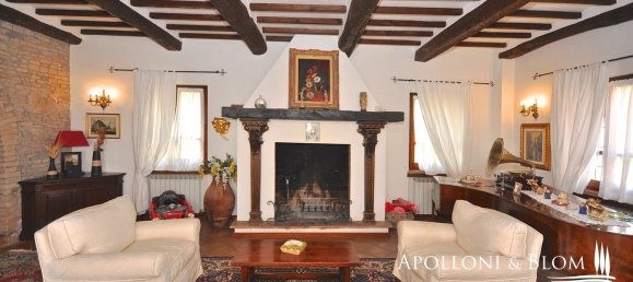 18 rooms House in Perugia, Italy No. 54500 3