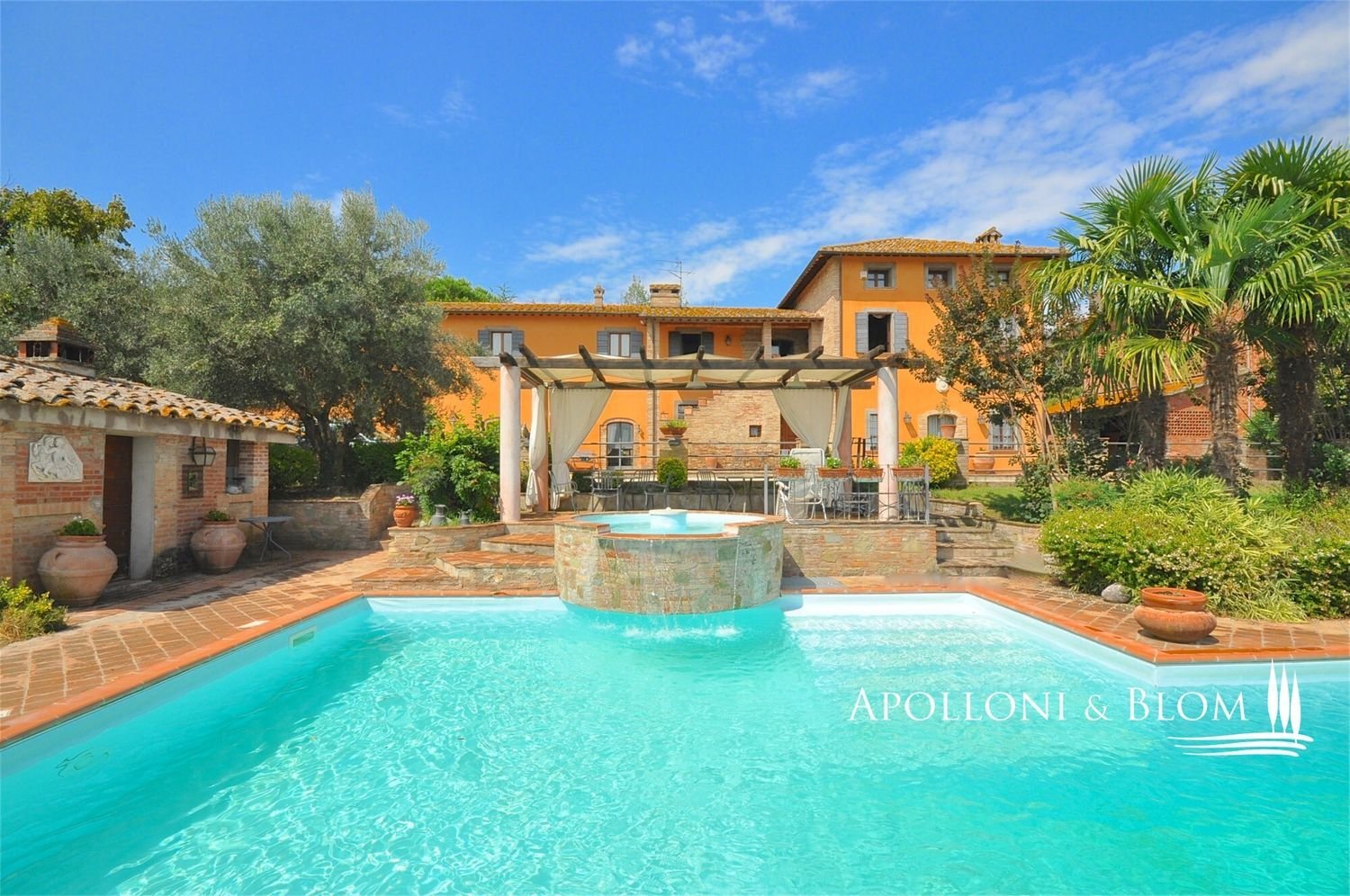 18 rooms House in Perugia, Italy No. 54500