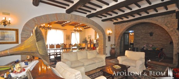 18 rooms House in Perugia, Italy No. 54500 11