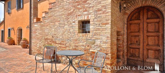 18 rooms House in Perugia, Italy No. 54500 8