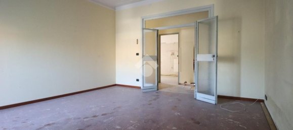 Квартира с 4 спальнями в Ровербелла, Италия № 381844 5