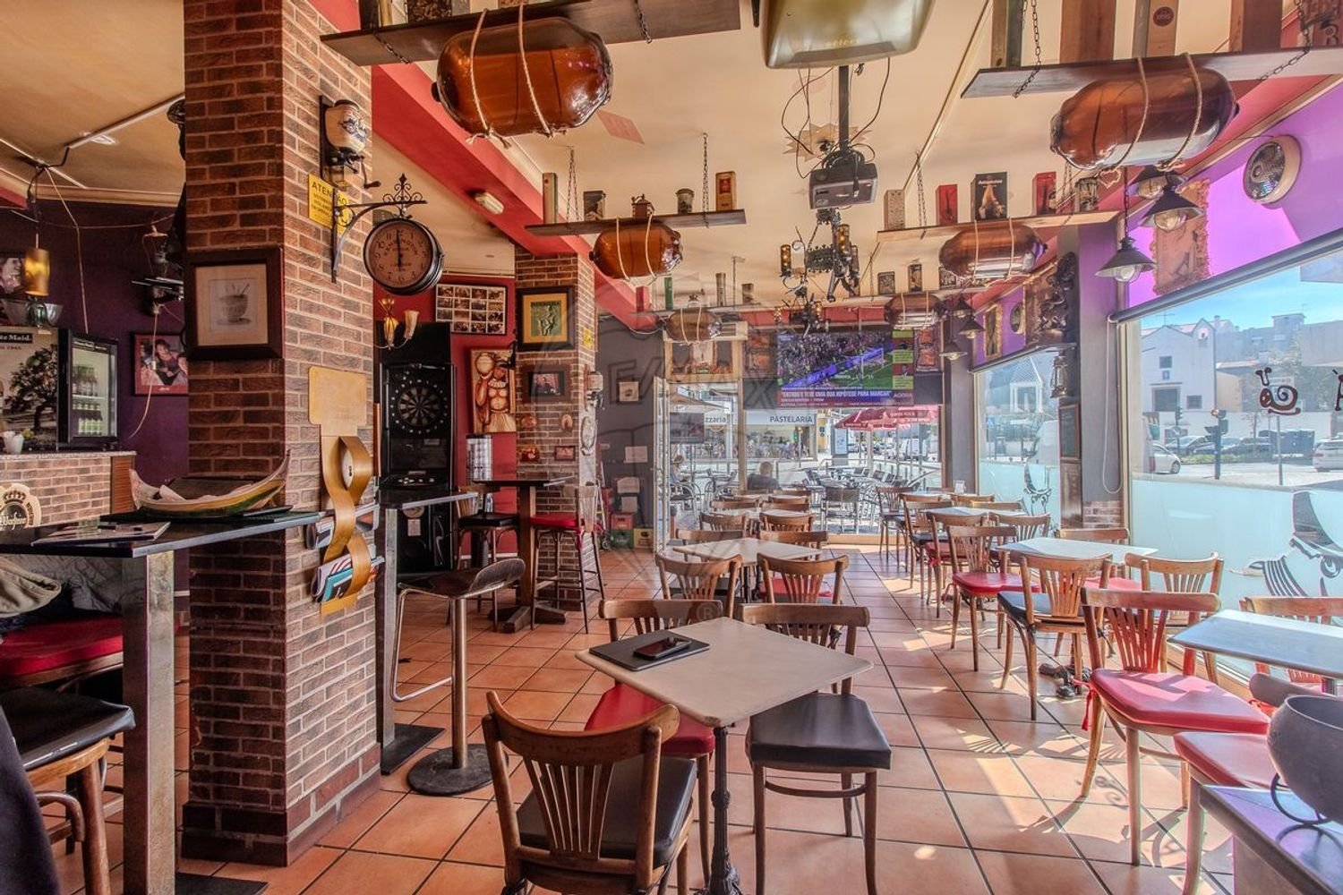 130m² Commercial property in Aveiro, Portugal No. 308007