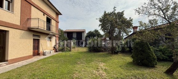 4 Schlafzimmer Villa in Udine, Italy, Nr. 323291 6