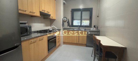 Moradia em banda T4 em Sant Feliu de Llobregat, Spain N.º 167072 4