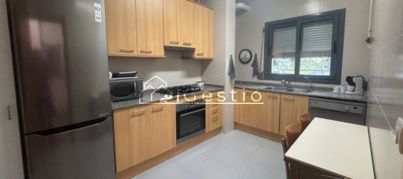 Moradia em banda T4 em Sant Feliu de Llobregat, Spain N.º 167072 3