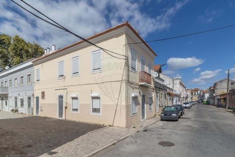 2 bedrooms Apartment in Barreiro, Portugal No. 323075