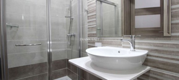 Apartamento de 3 dormitorios en Sliema, Malta No. 6781 8