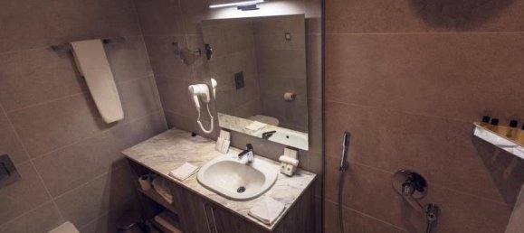 3 bedrooms Apartment in Budva, Montenegro No. 154 6