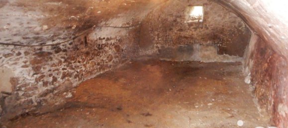 5 bedrooms House in Vineuil, France No. 78882 14