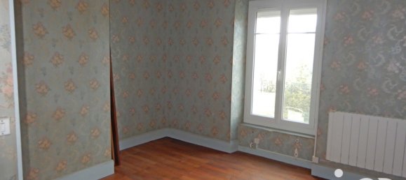 5 bedrooms House in Vineuil, France No. 78882 7