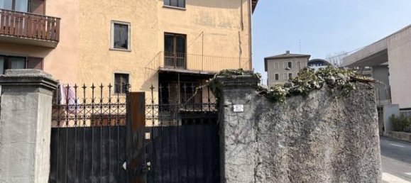 Casa de 9 habitaciónes en Clusone, Italy No. 72297 3