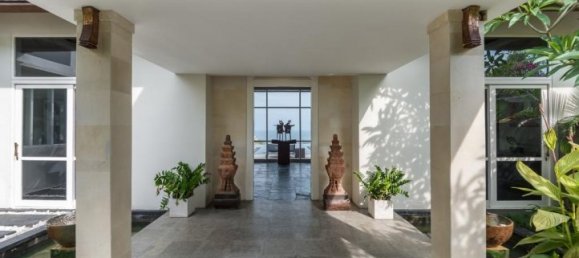 4 bedrooms Villa in South Kuta, Indonesia No. 2985 13