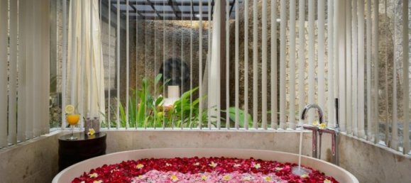 4 bedrooms Villa in South Kuta, Indonesia No. 2985 26