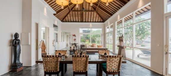 4 bedrooms Villa in South Kuta, Indonesia No. 2985 12