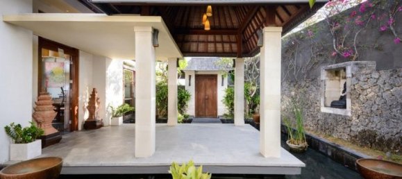 4 bedrooms Villa in South Kuta, Indonesia No. 2985 17