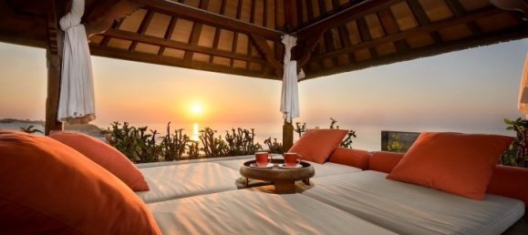 4 bedrooms Villa in South Kuta, Indonesia No. 2985 7