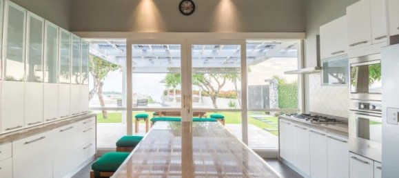 4 bedrooms Villa in South Kuta, Indonesia No. 2985 15