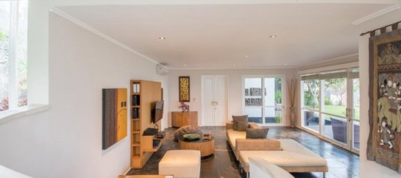 4 bedrooms Villa in South Kuta, Indonesia No. 2985 19