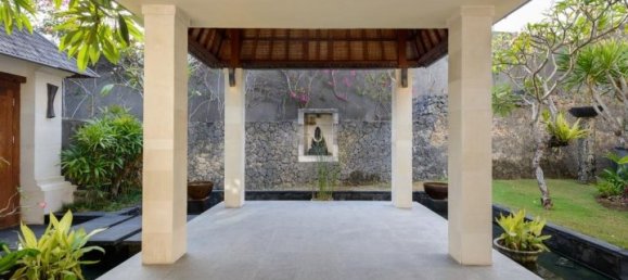 4 bedrooms Villa in South Kuta, Indonesia No. 2985 18