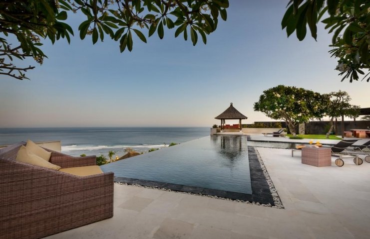 4 bedrooms Villa in South Kuta, Indonesia No. 2985
