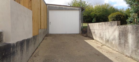 4 bedrooms House in Mayenne, France No. 333039 17