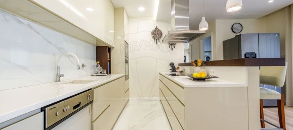 Casa T4 em Porto de Mós, Portugal N.º 19668 2