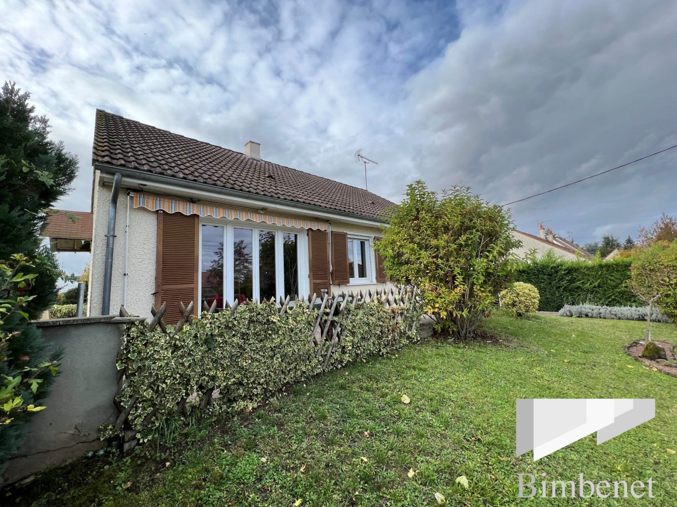 4 Schlafzimmer Haus in Darvoy, France, Nr. 73454