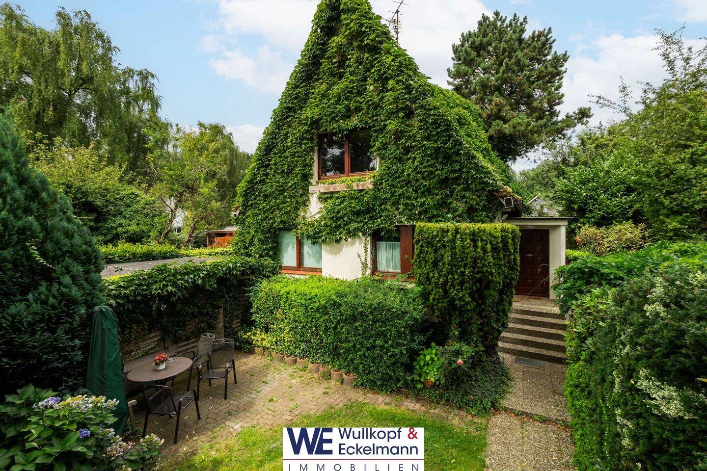 Таунхаус с 5 комнатами в Аймсбюттель, Германия № 313631