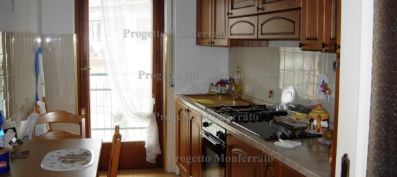 3 Schlafzimmer Wohnung in Casale Monferrato, Italy, Nr. 355514 8