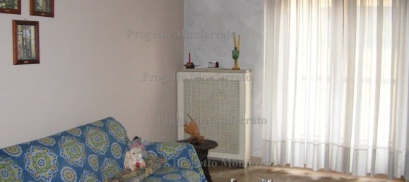 3 Schlafzimmer Wohnung in Casale Monferrato, Italy, Nr. 355514 4
