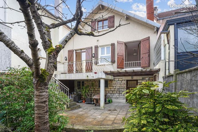 4 Schlafzimmer Haus in Villemomble, France, Nr. 312788