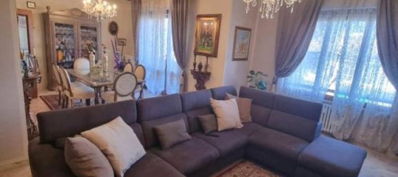 8 rooms Apartment in Livorno, Italy No. 131584 9