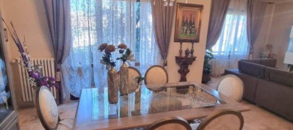 8 rooms Apartment in Livorno, Italy No. 131584 6