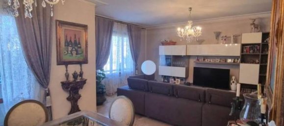 8 rooms Apartment in Livorno, Italy No. 131584 8