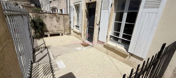 Дом с 5 спальнями в Дё-Севр, Франция № 293303 10