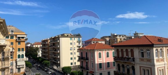 5 rooms Apartment in Chiavari, Italy No. 307998 11