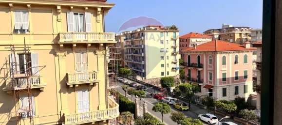 5 rooms Apartment in Chiavari, Italy No. 307998 13