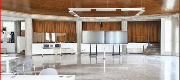 1172m² Office in Conegliano, Italy No. 263666 8